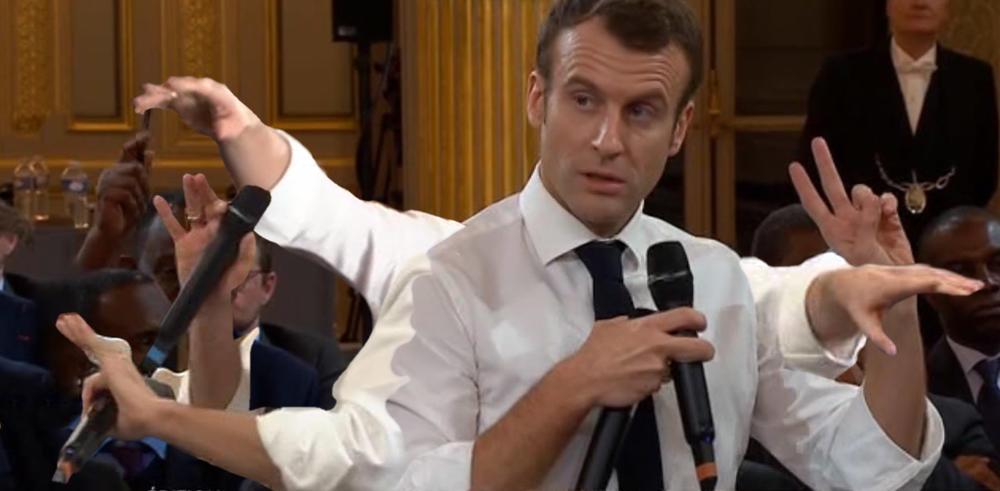 Telerama's tweet photo. Outre-Mer : Emmanuel Macron confisque les micros et le débat sur le chlordécone. Par @SamGontier https://t.co/pWpARKH9g1 https://t.co/P9p7duimdd