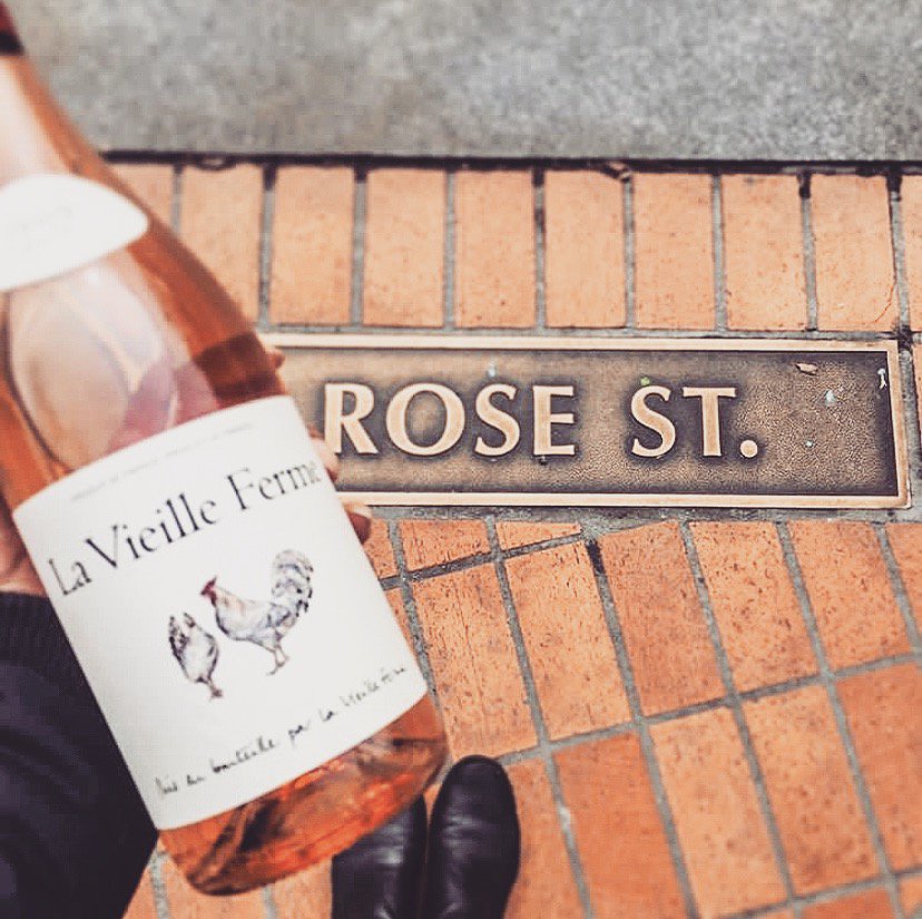 Place to be! #lavieilleferme #wine #chickenwine #roséwine #wineoclock #wineplace #winegeek