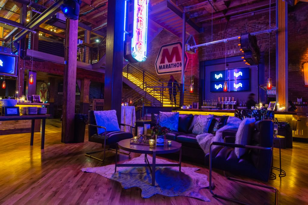 #MusicMonday bringing us back to the #2018CMAs with @bigmachinelabelgroup and @bigmachinevodka

#EventDesign #EventPlanner #NashvilleEvents #NashvilleEventDesign #EventDecor #MusicIndustry #BigMachine #BigMachineVodka #FGLHouse