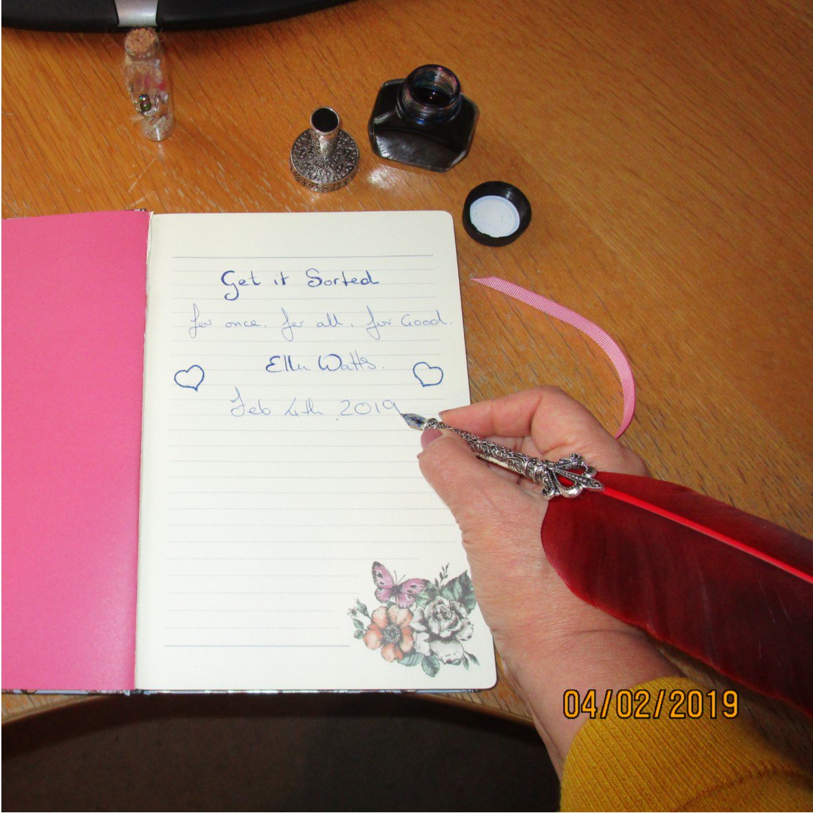 It's TIME!! Time for me to think about getting my next book out there and what better way to get things flowing in the right direction but <a href="/clare_josa/">PLEASE DON'T USE</a> 's 5-day online challenge #nailyourbookidea - stay close and I'll share my progress as I go though the week :-)