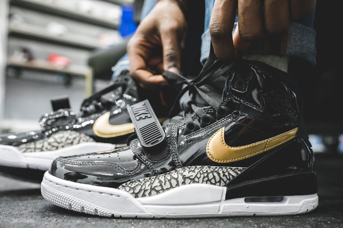 nike air jordan legacy 312 black camo