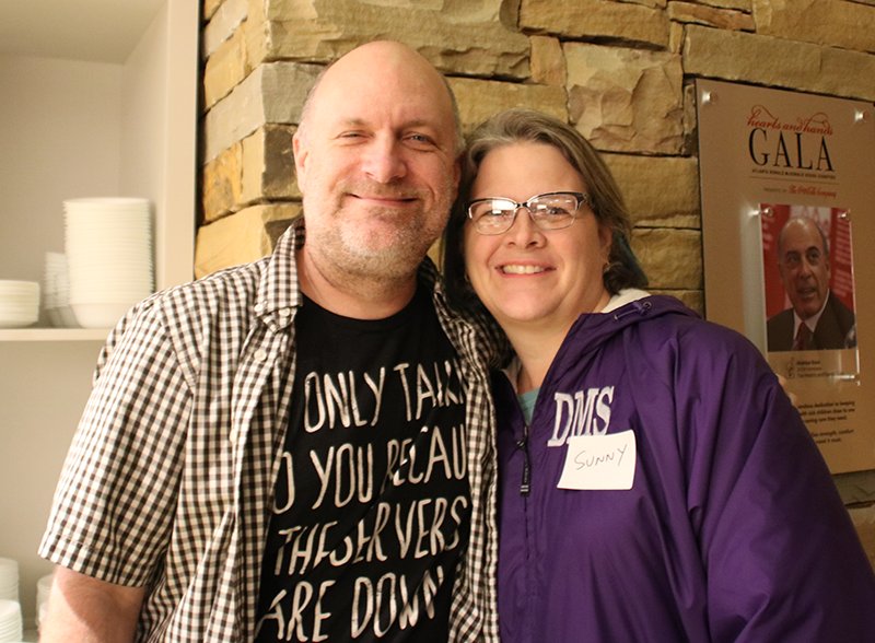 ARMHC's tweet photo. Your 2018 Impact: Did you know our volunteers make our Houses homes for our families? Check out the impact of our 16,429 volunteers: 1,050 meals served in 50,451 volunteer hours. Thank you! Learn more at https://t.co/SwCmFFkkYr #2018Impact #KeepingFamiliesClose https://t.co/G08KoJu19a