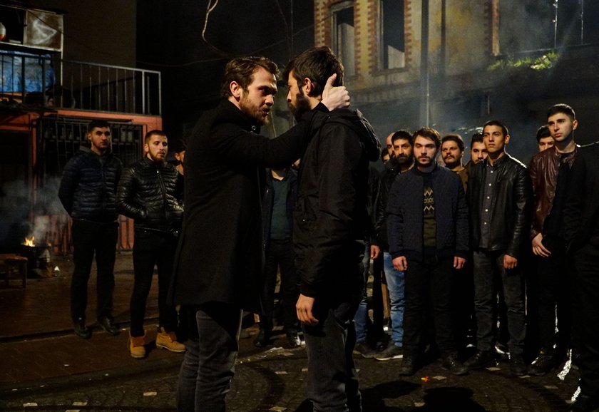 EmircanByzts's tweet photo. #evedönüyoruz https://t.co/EXASddL3mH