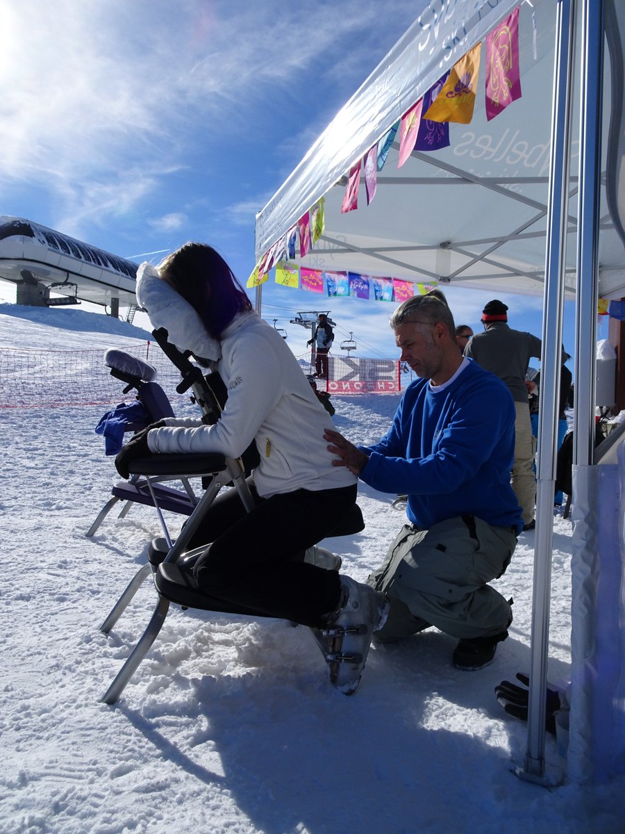 🗣Voici un aperçu de ce qui vous attend encore demain à Zen Ô Sybelles au sommet de l'Ouillon 
Smoothies🍊🍌🍍, sauna 👙, massages😍, bar à tisane ☕️et un programme d'activités bien-être 🧘‍♀️à découvrir ! 
➡️ sybelles.ski/agenda/zen-o-s…

#LesSybelles #zenosybelles #zen #relax #massage