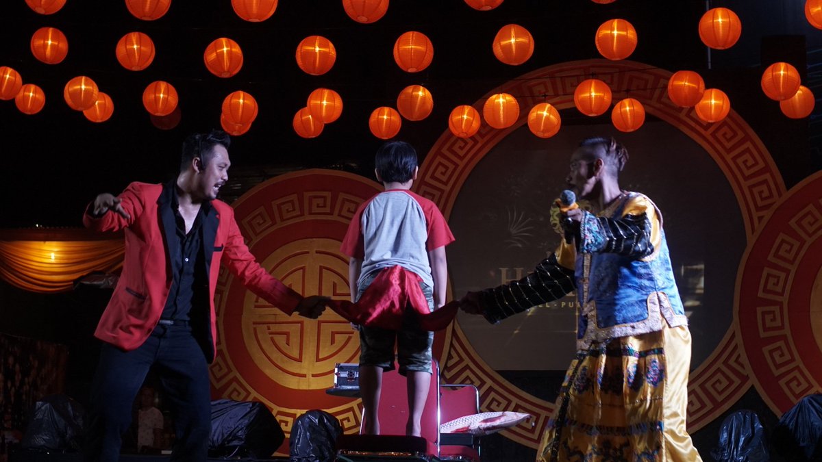 idahceris's tweet image. Terngakak pas nonton Mentalist Show ini. 😂 #FestivalImlek2019 #JavaHeritage