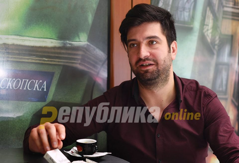 RepublikaEng's tweet photo. Journalist fired for criticizing Zaev: I will not submit - https://t.co/HdJ0O5ursH  

#Macedonia https://t.co/T4rhO3Fav3