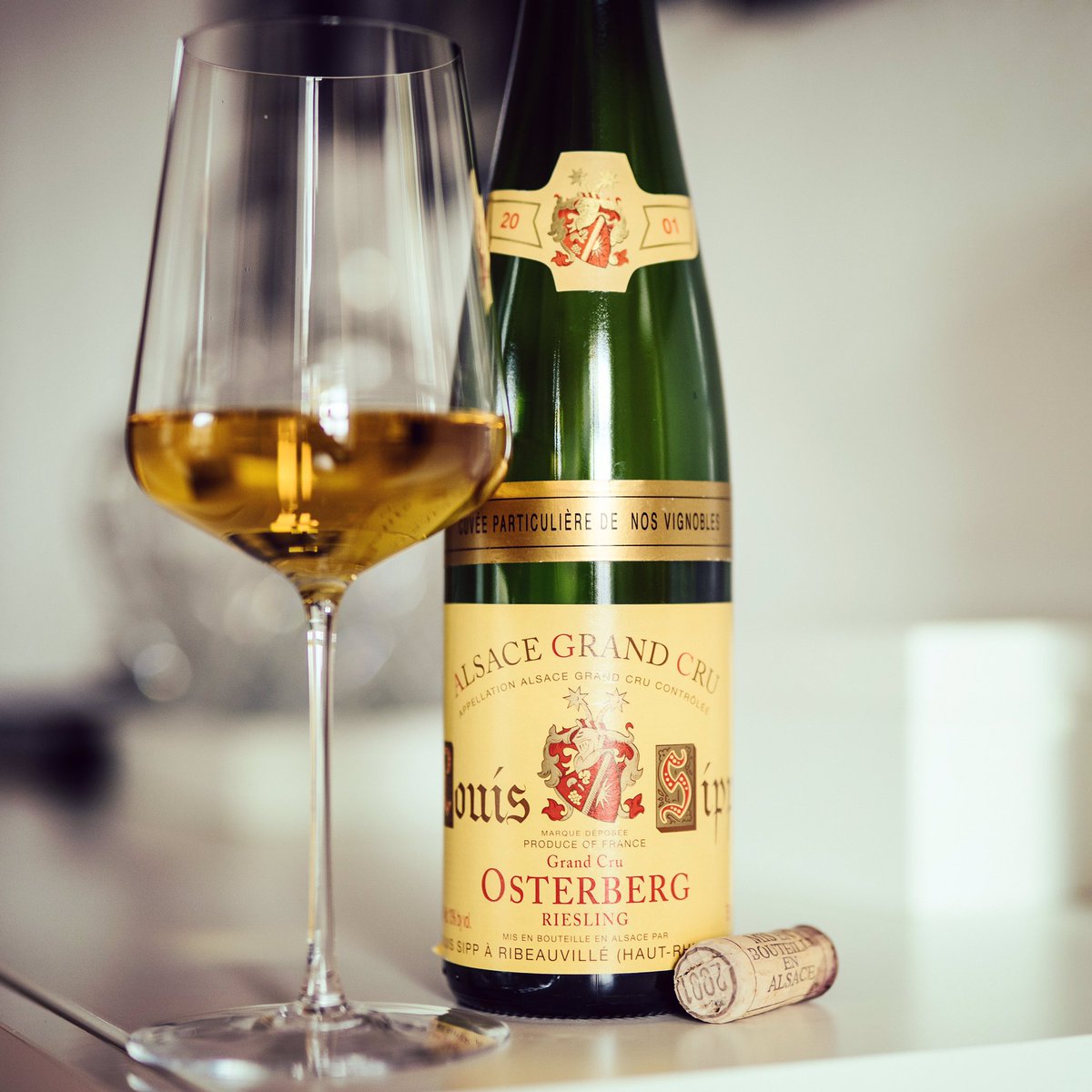 Rieslingheroes's tweet photo. We have opened a nicely aged #mondaytradition from #alsace #france today 👏
It’s the #louissipp #osterberg #grandcru #riesling #2001 😊🌟👍 Tasted in beautiful #zaltoglas 🥂 #wine #winelover #winefreak #sommlife #sommelier #finewine #somm #wineo #wein #vino #winetime #winenot https://t.co/L9RToWzANb