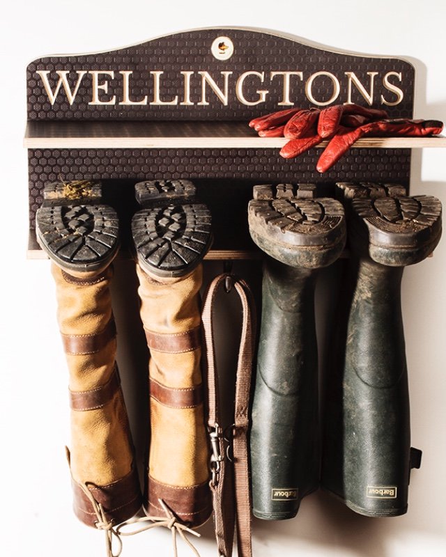 ChesterandCooke's tweet image. #competition Thanks to everyone for sharing so far. To celebrate Chester’s 3rd birthday 🎁. We are giving away a 3 pair #wellyrack. To #win ..like, follow, share and comment on our Facebook page. Ends 12th February. So keep sharing. #countryliving #wellies