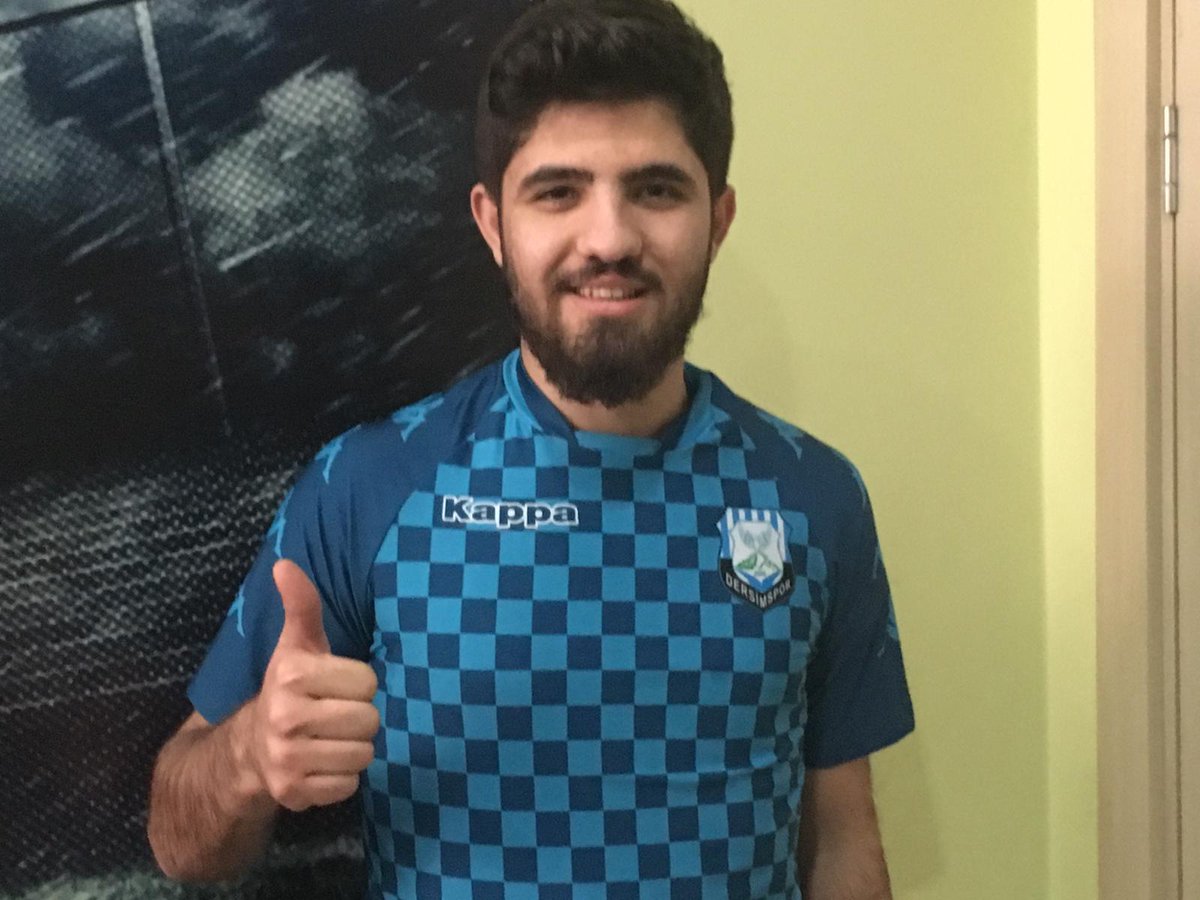 [ TRANSFER ]

TALHA ÜSTÜNDAĞ DERSİMSPOR'DA 

Kulübümüz 1997 doğumlu stoper Talha Üstündağ ile her konuda anlaşmaya vardı. 

Hem kulübümüze hem de yeni transferimiz Talha Üstündağ'a hayırlı olsun dileklerimizi iletiyoruz. 

Dersimspor Kulübü