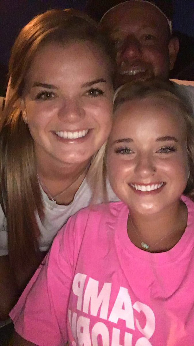 bell_k_'s tweet photo. Happy birthday Sav! Hope you have a rockin day and party it up! Love and miss you💗 https://t.co/3B6GeggoYF