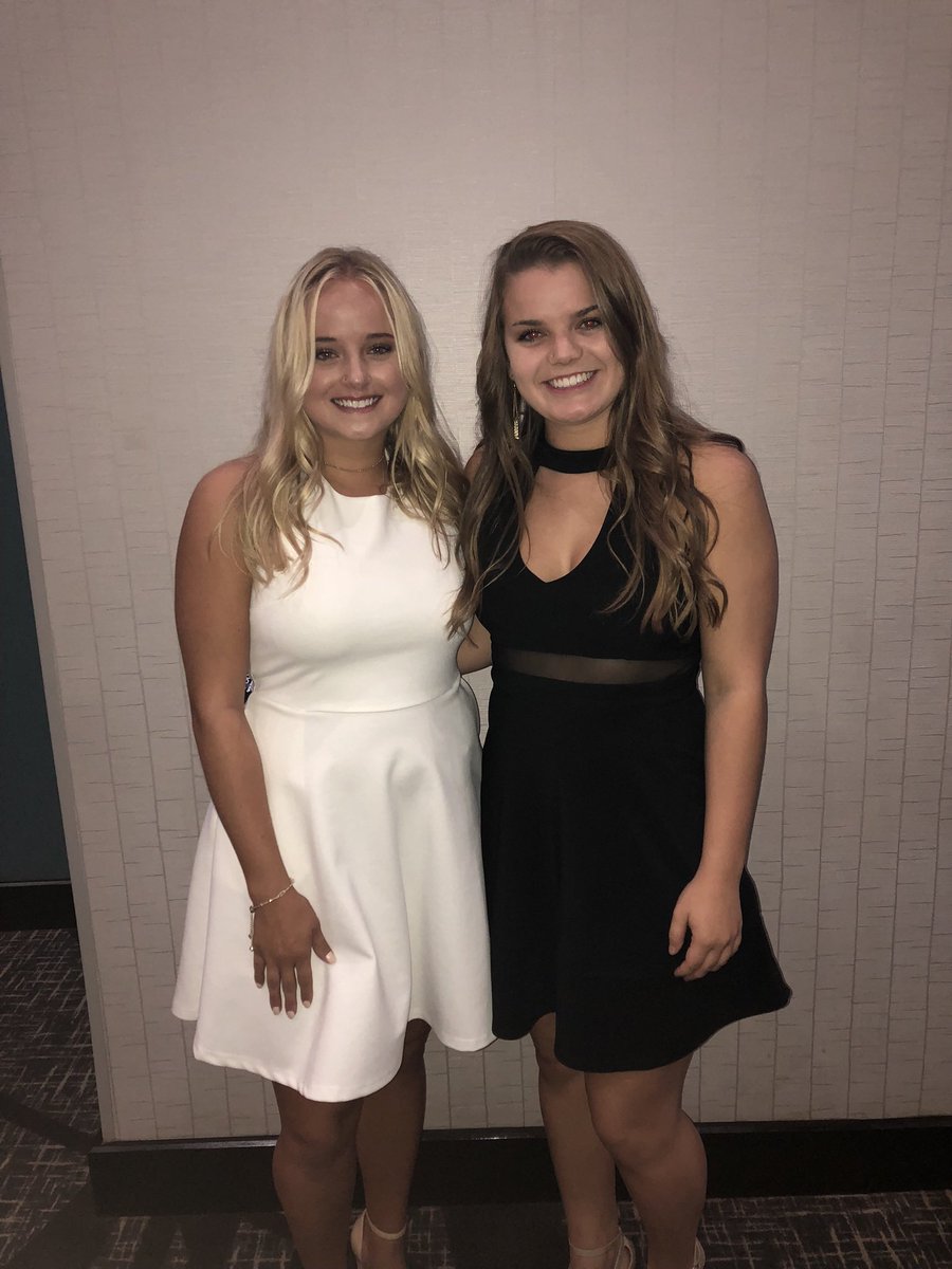 bell_k_'s tweet photo. Happy birthday Sav! Hope you have a rockin day and party it up! Love and miss you💗 https://t.co/3B6GeggoYF