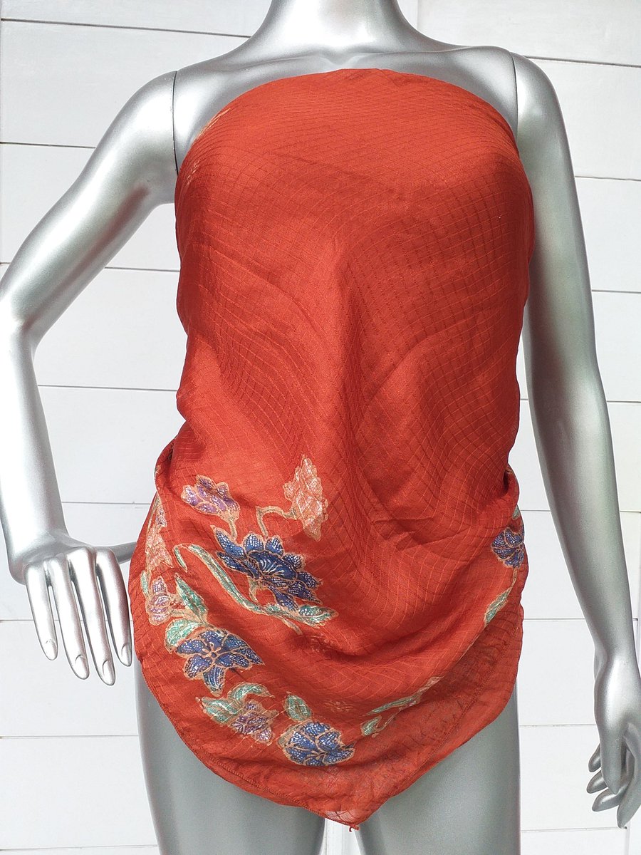 Bubo_The_Owl's tweet photo. New Spring Collection.
Silk Batik Butterfly Scarf.
#beachwrap #bikinicover #pareo
#etsyteamUnity https://t.co/RcaUMA9L0R