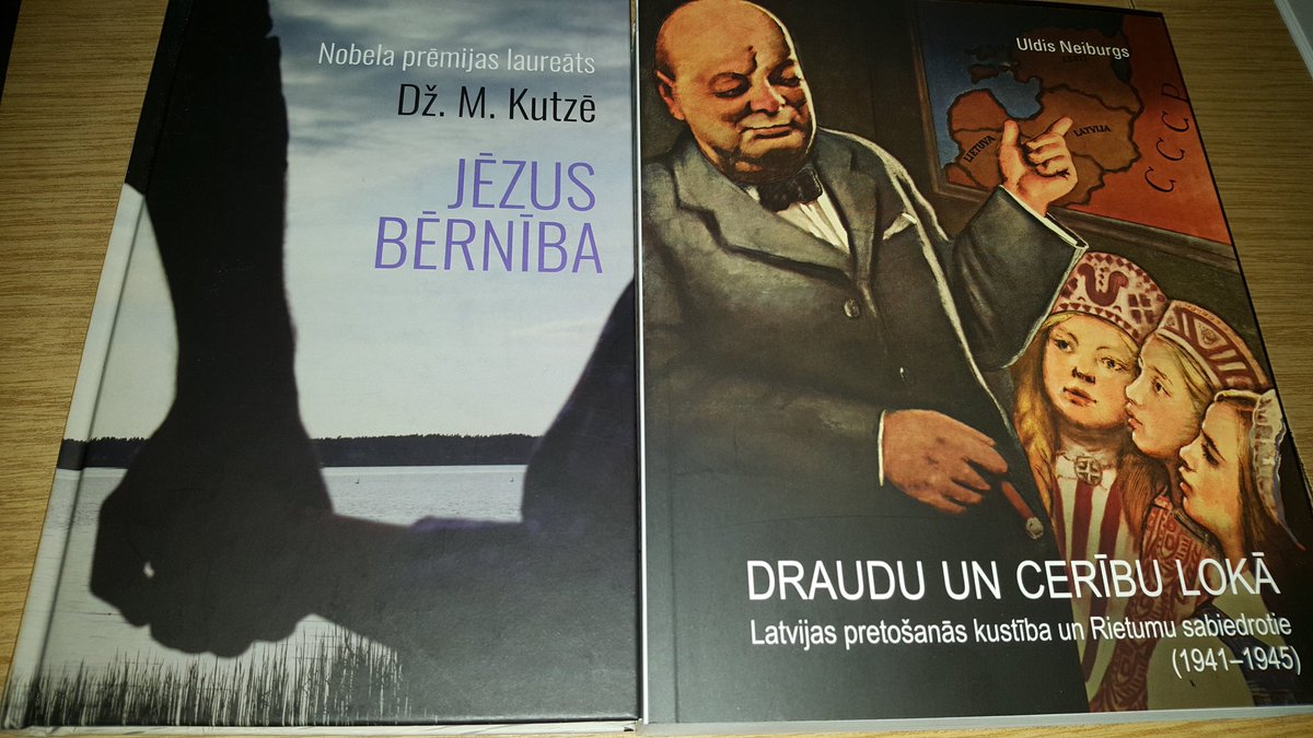 Esmu vājš... biju nolēmis līdz grāmatu izstādei neko nepirkt, bet te <a href="/JanisRoze/">JĀNIS ROZE</a> ar tik kārdinošu piedāvājumu (kopā tikai 6€), ka padevos. Vēl metu acis uz Periodiskās fabulas.