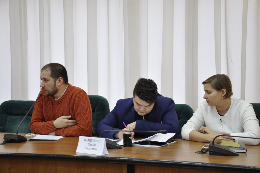 rusgreens's tweet photo. ВПЕРВЫЕ В ОБЩЕСТВЕННЫЙ СОВЕТ ПРИ МИНЭКОЛОГИИ ВОШЕЛ ДЕПУТАТ ГОСУДАРСТВЕННОЙ ДУМЫ
Им стал лидер «Соцгорода» и реготделения «Зеленой России» Андрей Барышев. Решение включить в состав совета депутата федерального уровня было принято всеми участниками… https://t.co/pYzpjCs7Bd https://t.co/08XjKpAuND
