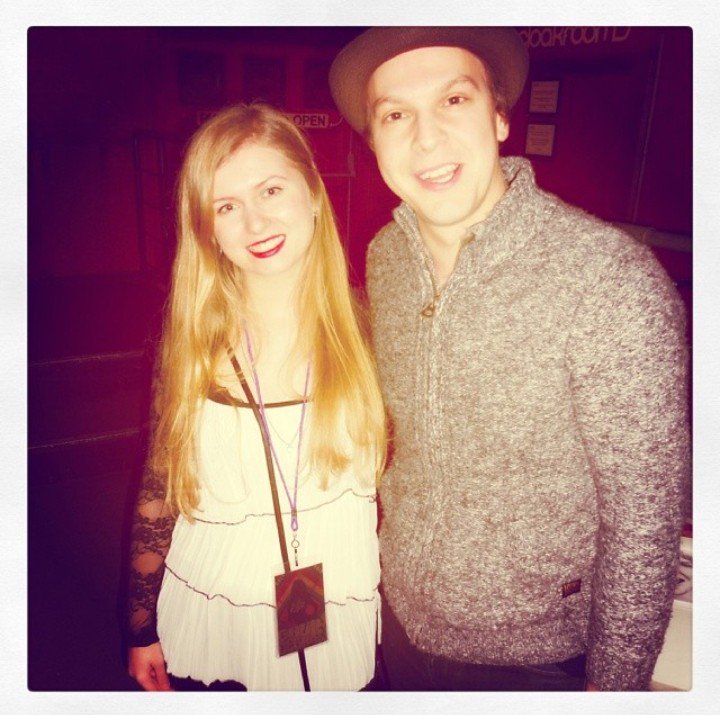 viosenka's tweet photo. Dear @GavinDeGraw look what I found ;) London 2013! Wish you a perfect Birthday :) https://t.co/nWhBzzZbnV