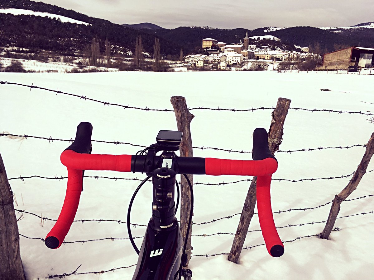 Lunes. Reencuentro. <a href="/javier_iborra/">Javier Iborra</a> <a href="/ConorBikes/">Conor Bikes</a> <a href="/J18Klinsmann/">Klinsmann</a> <a href="/PIndurain/">Pruden Indurain</a> <a href="/javieririberri1/">JAVIER IRIBERRI</a>