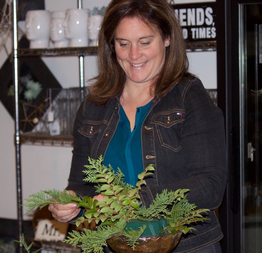 Send something a little different for Valentine's Day - a floral design class. Tuesday, February 19, Jennifer is teaching an #ikebana class in our Leesburg studio at 7:00 pm. Your intended will get flowers and hands-on training in a lifetime skill. jmorrisflowers.com/new-classes/