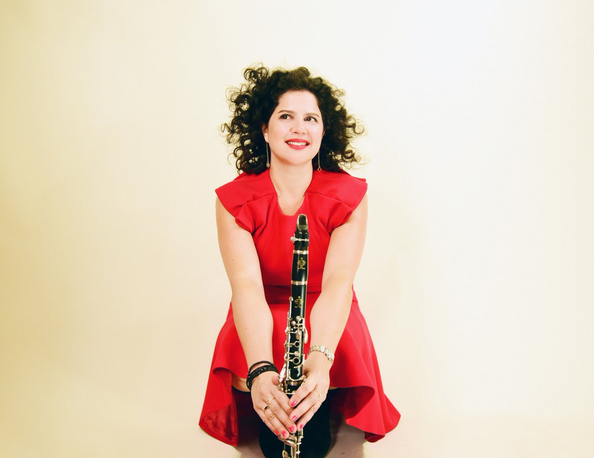imnworld's tweet image. "Triple Helix," the brand new concerto composed by @odedlevari and performed by @Anat_Cohen and her Tentet, has been called "a work of considerable expressive reach" by the @chicagotribune. Anat herself "sounded like a musician transformed." bit.ly/2DR0FiD