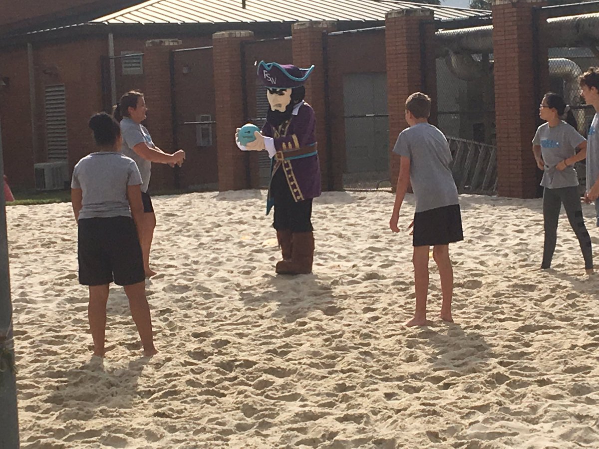 FSWC_Charlotte's tweet photo. Not everyone learns at the same pace #helpamascot @FSWCollege https://t.co/0NeVyIIpmP