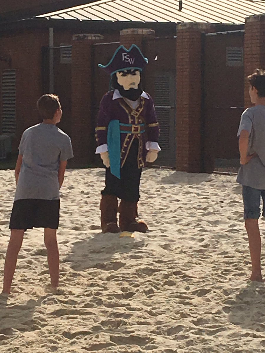 FSWC_Charlotte's tweet photo. Not everyone learns at the same pace #helpamascot @FSWCollege https://t.co/0NeVyIIpmP