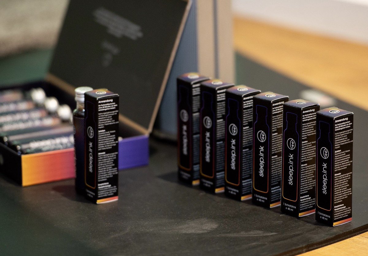 TMuellerDouglas's tweet image. The term “beauty sleep” has a very true core – the body recovers, the skin regenerates. Happy to finally have the natural sleep drink by the Berlin start-up and #FORWARDBEAUTYChallenge finalist sleep.ink in our assortment! #NewDouglasBrands #INNERBEAUTY