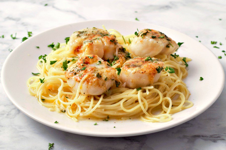 ZonaCooks's tweet photo. Baked Buttery Sea Scallops with Pasta for Two
Recipe at https://t.co/ItoqWmDGGT
#seafood #scallops #SeaScallops #RecipesForTwo #Food #Foodie #Foodies #RecipeOfTheDay #recipe #recipes #DateNight #ValentinesDay #valentines #Valentine https://t.co/hSMHdxIw51