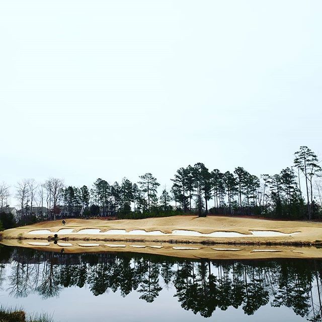 AnotherRangeRat's tweet image. Monster #bunker #16 Carolina Lakes #Golf #golfedout bit.ly/2D61MJA