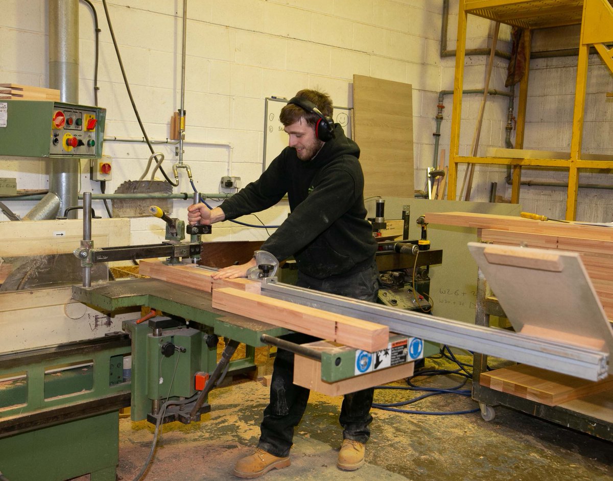 Gowercroft's tweet image. Hard at it in the @Gowercroft workshop! #MondayMotivation #prideinwork #SustainableTimber

@BritWoodFed @woodwindowall @Wood_for_Good @STAtimber @TimberTradeFed @woodprotection @forestsandwood @CTI_timber
