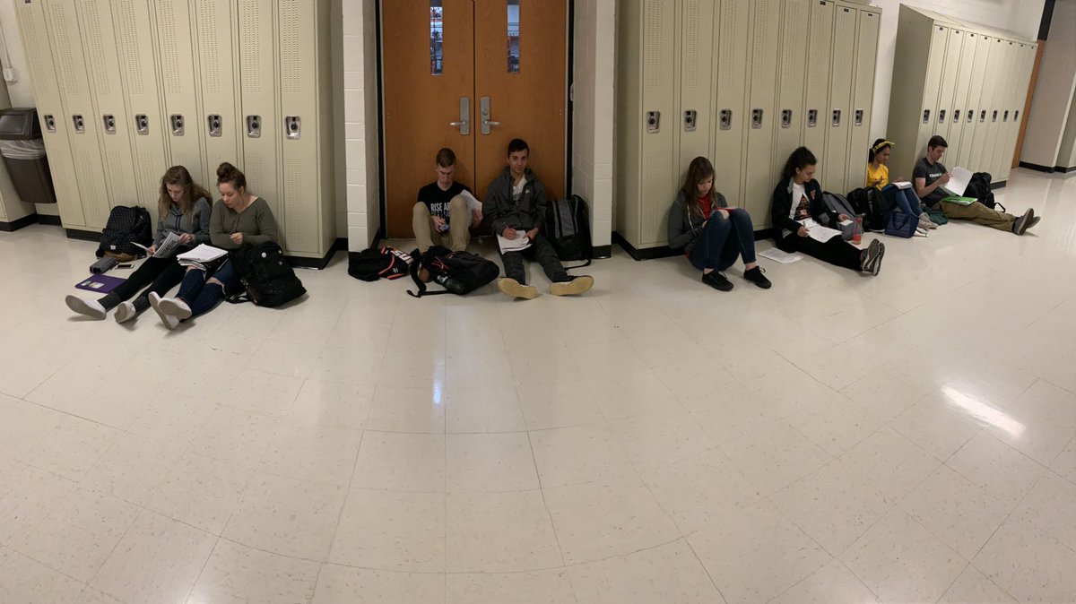 MrLunkenheimer's tweet image. Question Time review on Friday and mini review session today during AIM. #lunkapgov #warriorpride156 #apcomp #UK