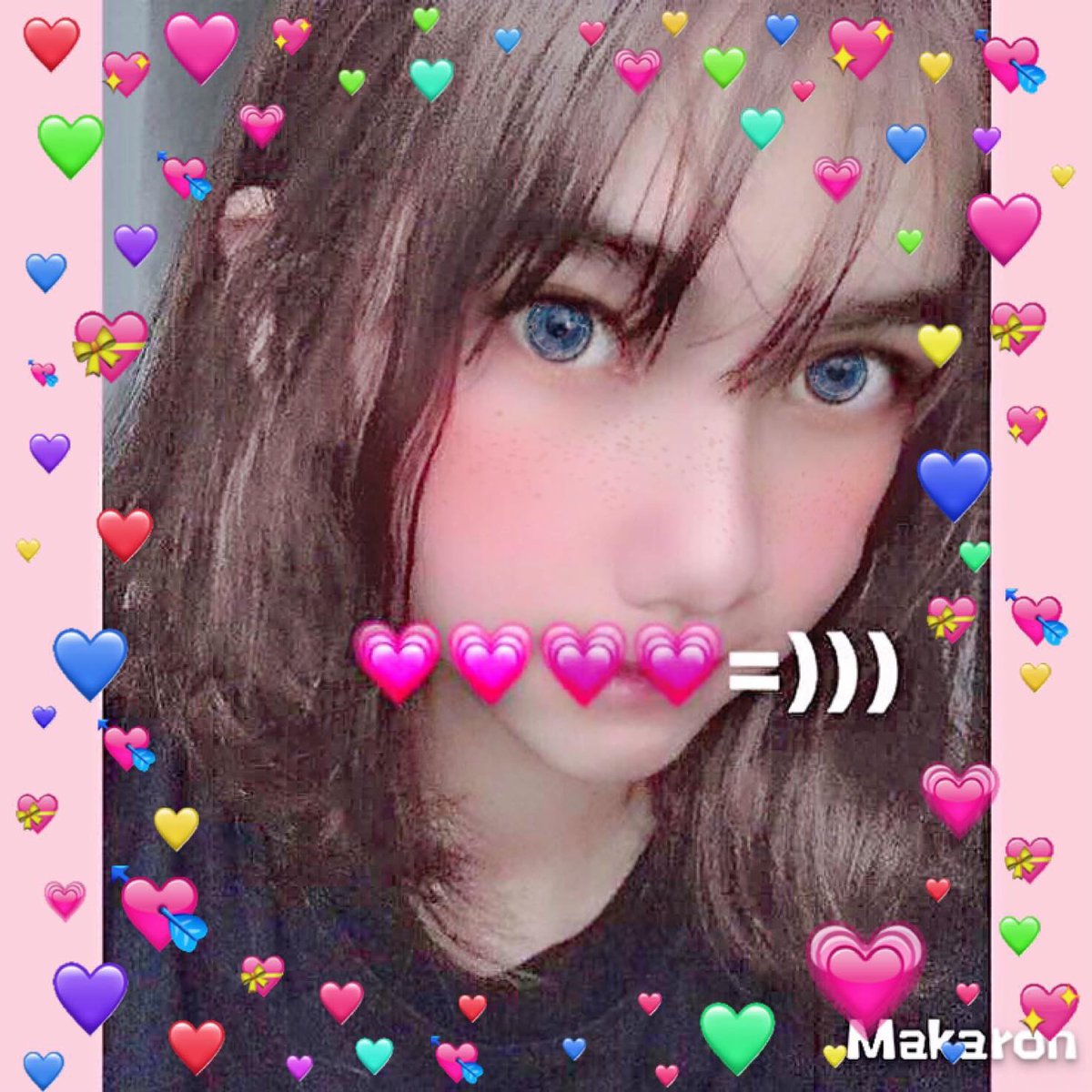 joymeii's tweet photo. #ARMYSelcaDay
Chúc mừng năm mới vv nhé V-Army❤️💋🥰 https://t.co/igL1zze6pI