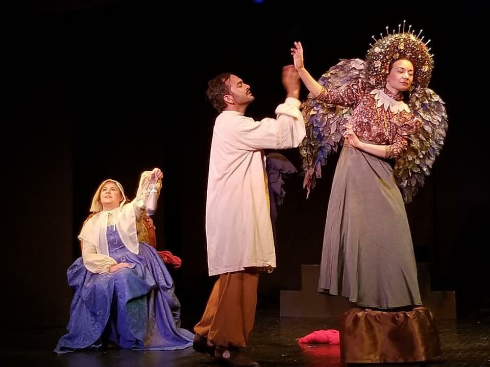 PatiodeComedias's tweet photo. [Martha Ormaza, una vida de Teatro]
Este Jueves, Viernes y Sábado 20H30; Domingo a las 18h30, obra: “LA SERENÍSIMA MADRE DE LAS FLORES” dirigida por Martha Ormaza ¡No se lo pierdan!
📍Dirección: 18 de Septiembre E4-26 y 9 de Octubre
☎️Reservas: 2561902 https://t.co/yaecuVMTEN