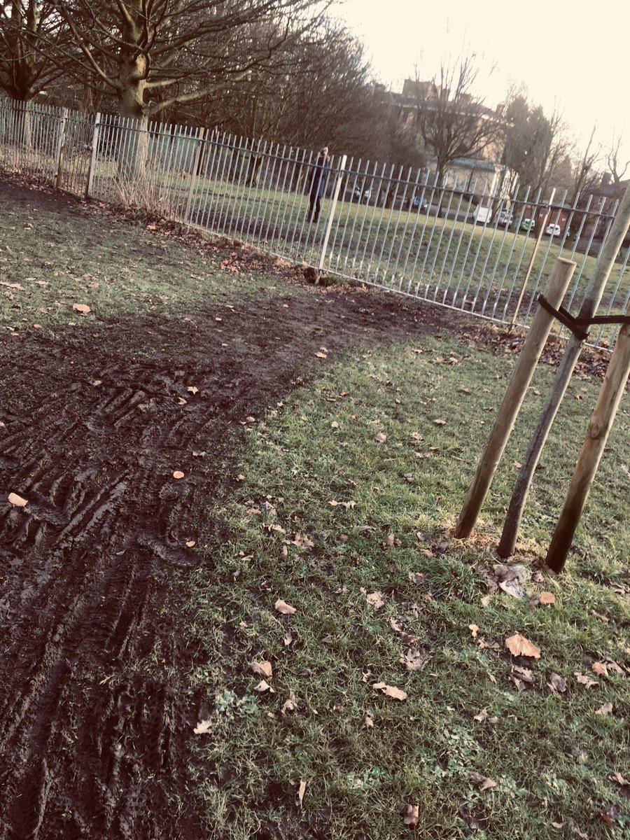 Fence Reinstated, it’s the road to nowhere now...!       Multitudes of 
Mistle Thrush, Blackbird and Robin are having a February food bonanza on the disturbed ground around the course.
Buile Hill Cross keeps giving  ⁦@Salford_C_C⁩ ⁦<a href="/nwcca/">NorthWest Cyclocross</a>⁩ #wildlife #parklife
