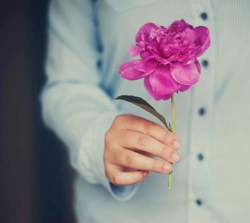 انا شاب يمني مقيم بالسعودية أرغب بزواج مسيار من بنت سعوديه مطلقه تخاف الله
عمري ٢٧ 
السكن أبها 
حلتي متزوج بل يمن 
أرغب بفتاة سعوديه مطلقه ساكنه في أبها أو خميس مشيط 
وربي جاد الي جاده تجي خاص