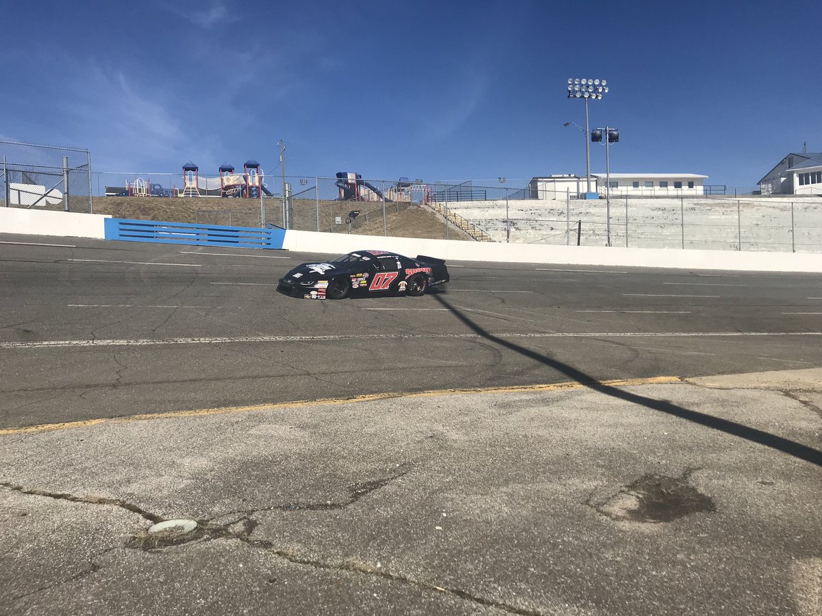 chasedixon07's tweet photo. Took a few laps in the new car today @motormile! #07 #Racing #Nascar #LateModel #Shoun #PFC #TeamPFC #StopBullying
.
.
.
@PFCbrakes https://t.co/Pqn4WfI8zF