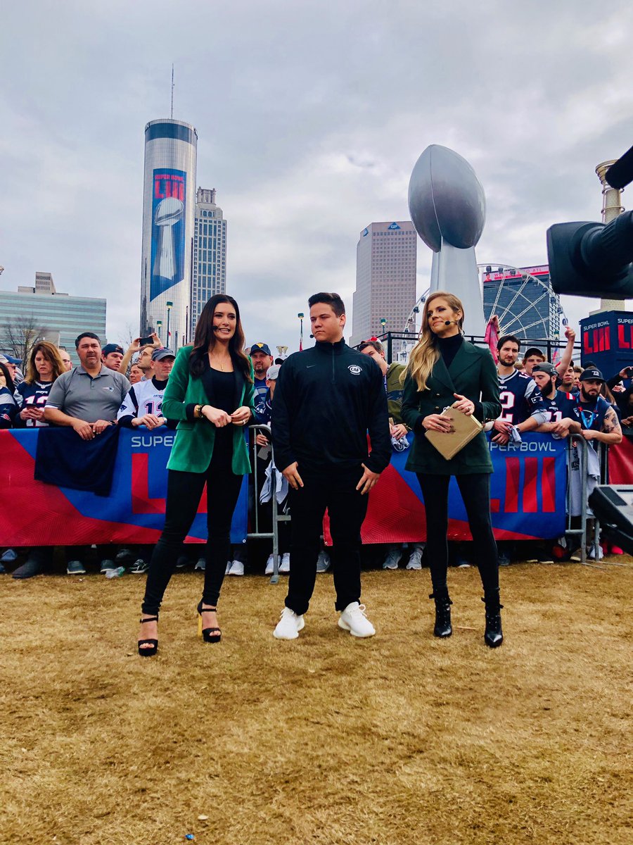 So thankful for the opportunity I had this weekend to come on live with NFL countdown. Thank you to everyone who has been envolved with making this happen over the past 7 months. Definitely life changing and something I will never forget. <a href="/JenLada/">Jen Lada</a> <a href="/sharonkum14/">Sharon Matthews</a>  link in bio 4 vid