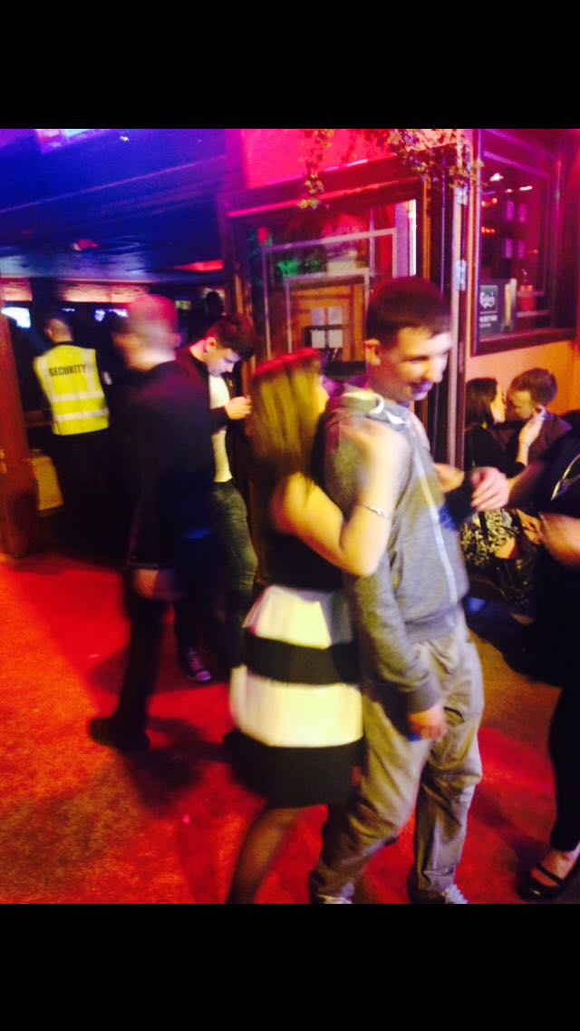 CON4L's tweet image. #RoryClearOnTheBeer