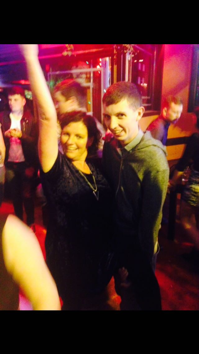 CON4L's tweet image. #RoryClearOnTheBeer