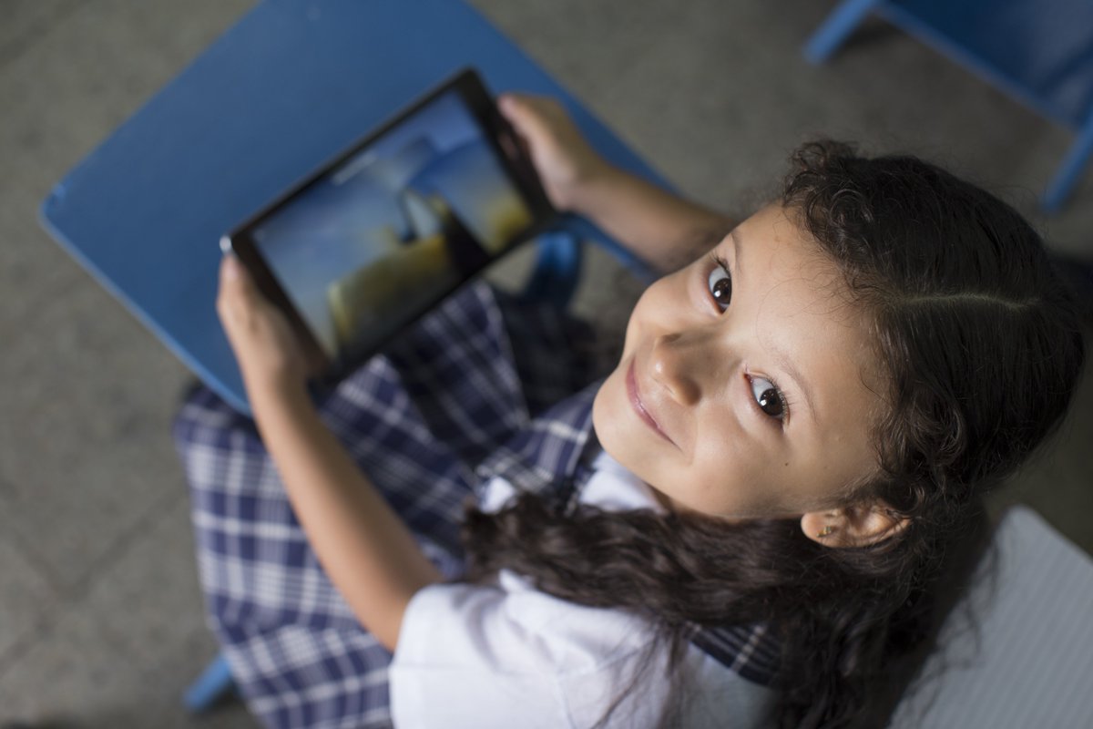 Mejorar la enseñanza y el aprendizaje a través de la analítica de datos es uno de los objetivos de <a href="/ProFuturo_/">ProFuturo</a> 
conoce mas sobre nuestro modelo de análisis: solution.profuturo.education/login#analytics