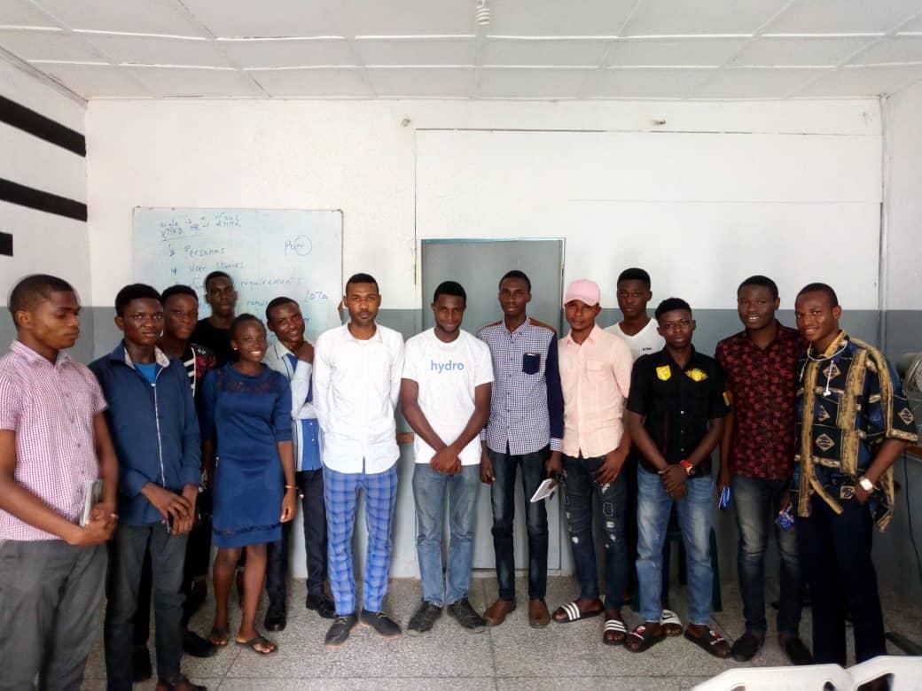 bloceducare's tweet photo. It was an amazing time at our OAU event last weekend, thanks to @MattyOnah lead Bloceducare Advocate for OAU campus and to all who took time to come learn and ask questions. Great things are coming out of OAU, the campus team are bullish on #blockchain! Kudos to @enuomabiz https://t.co/NzfjUl17Hl