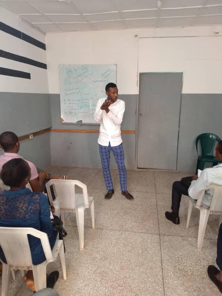 It was an amazing time at our OAU event last weekend, thanks to @MattyOnah lead Bloceducare Advocate for OAU campus and to all who took time to come learn and ask questions. Great things are coming out of OAU, the campus team are bullish on #blockchain! Kudos to <a href="/enuomabiz/">omusuwe precious</a>
