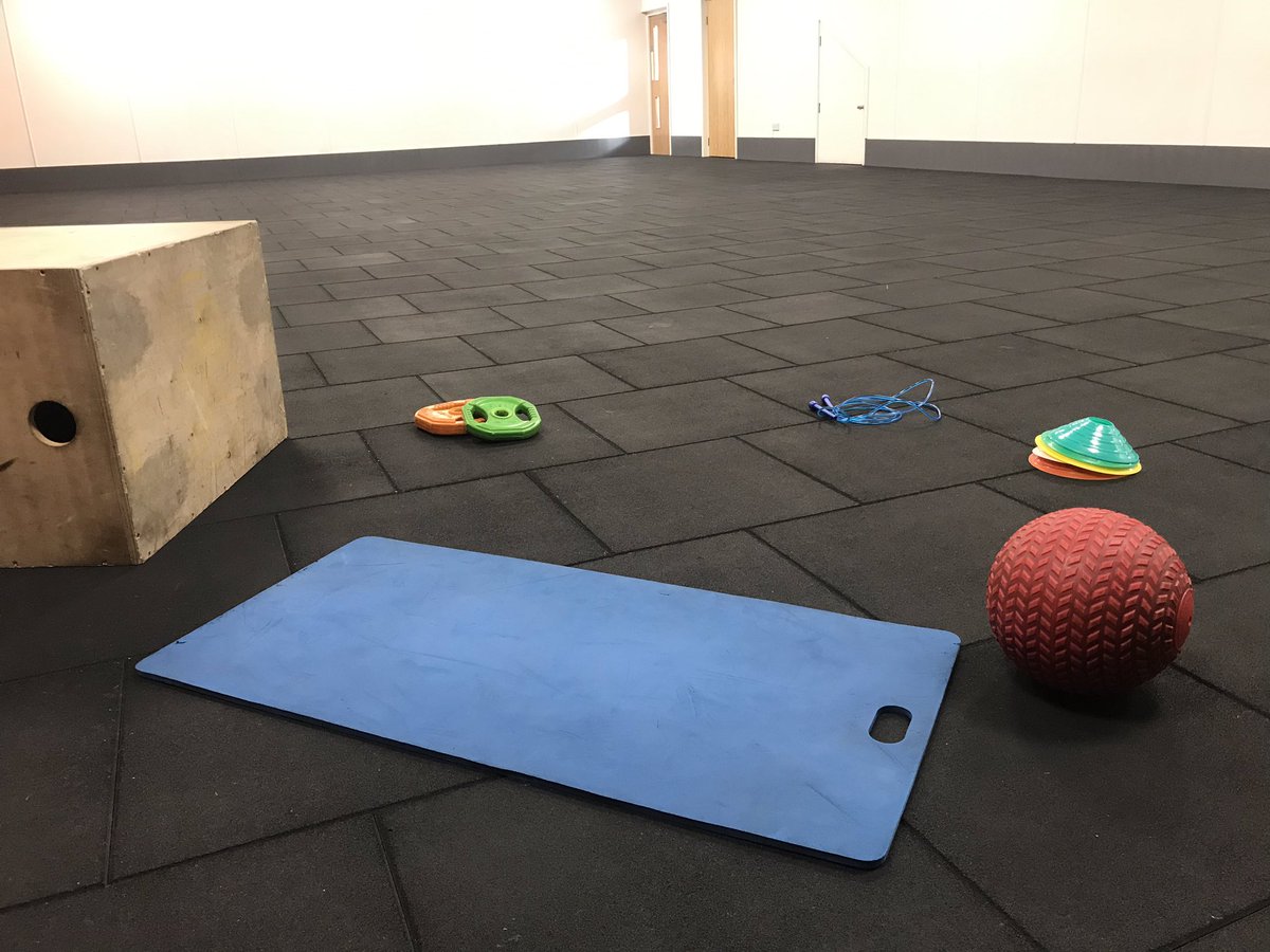 JoDavies93's tweet photo. *NEW* Circuits at @tfdGym with me every Wednesday 7.15-8pm!! πͺπ
#circuits #teamtfd #weekdayworkout https://t.co/BNPGolIZ3H
