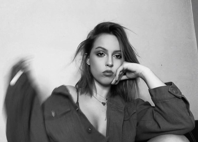 B&amp;w https://t.co/L99xBwKc3t