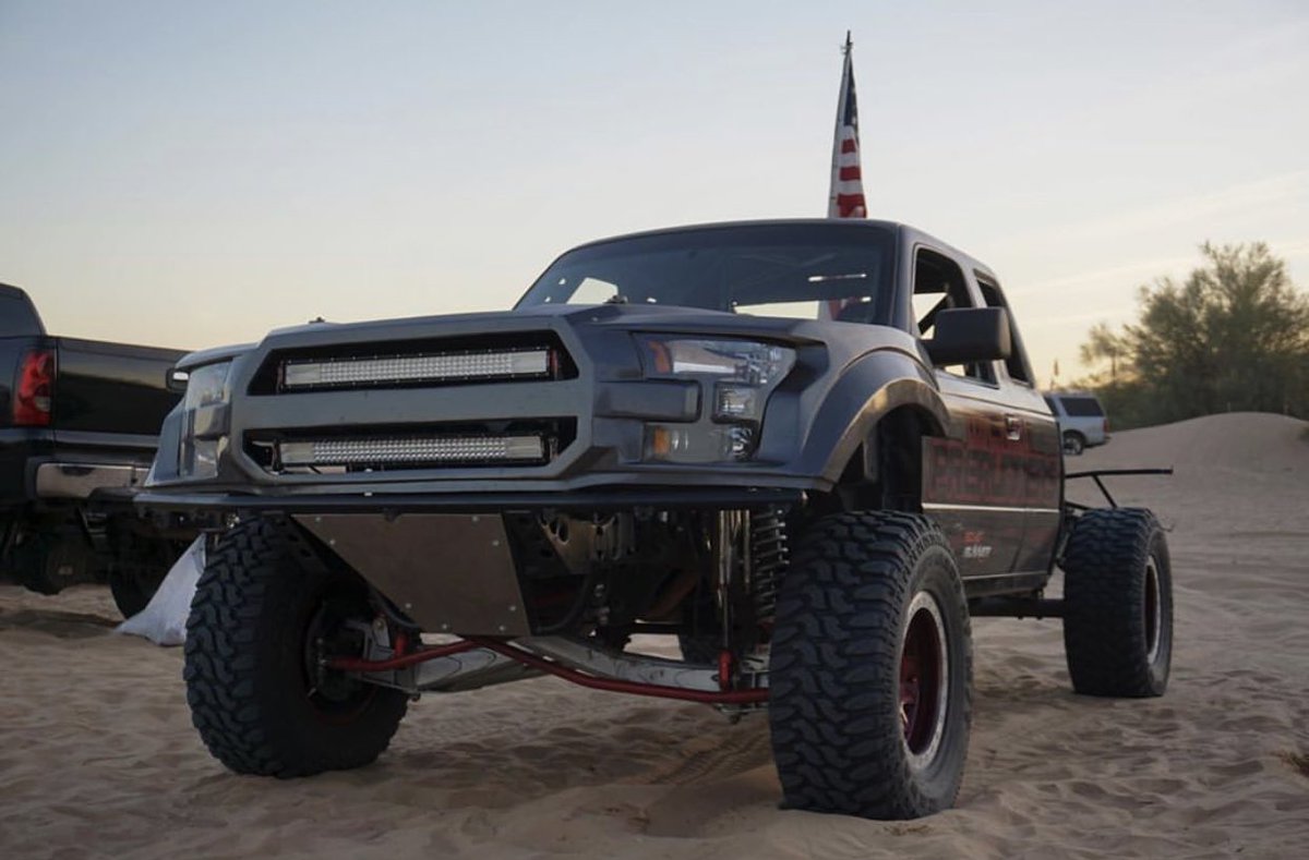 SwayawayShocks's tweet photo. Liftoff 🚀 Great pic of fierro21 (IG) of wicked_prerunners (IG) sending it with his Sway-A-Way shocks installed 🛠🇺🇸 Nice work!
.
.
#swayawayshocks #swayaway #offroad #jumptrucks #suspension #coilovers #shocks #prerunners https://t.co/YkDwdoWIJ1