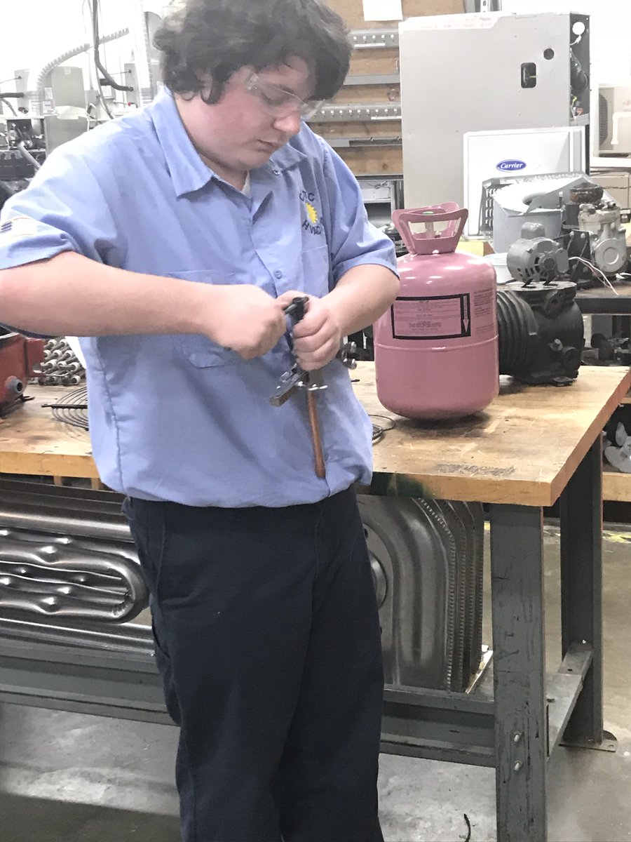 HVACTC's tweet photo. Brazing and pressure testing today!!! #oneCCPS #ccpsCTE @Michael39559018 @skilledjobtrade @ccpsinfo @ccpstechcenter https://t.co/1KnuQqSikC