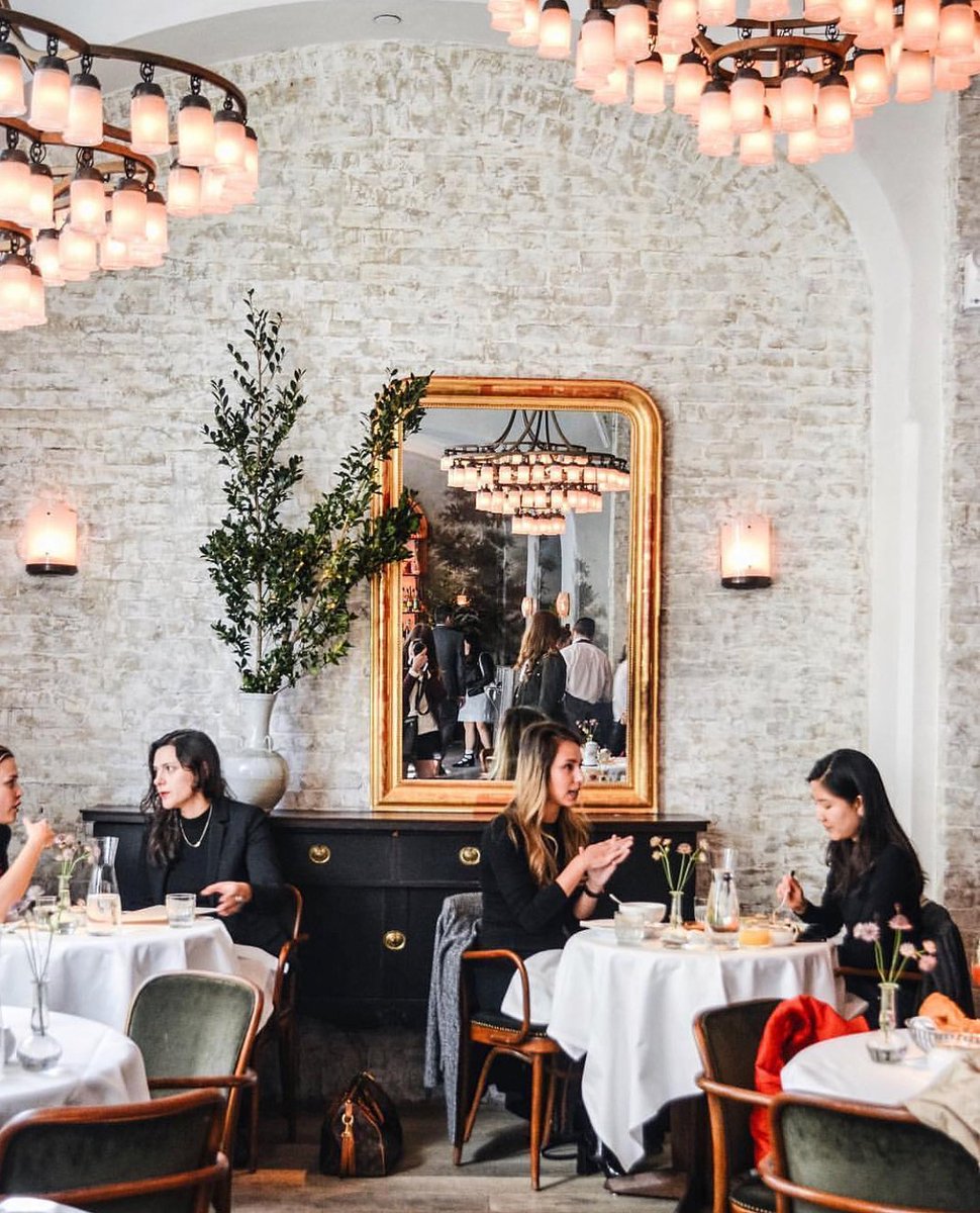 If only all lunch meetings looked this good <a href="/LeCoucou_NYC/">Le Coucou</a> 📷: noblestay on Instagram

Have your next lunch at Le Coucou: bit.ly/2A2Pd1d
