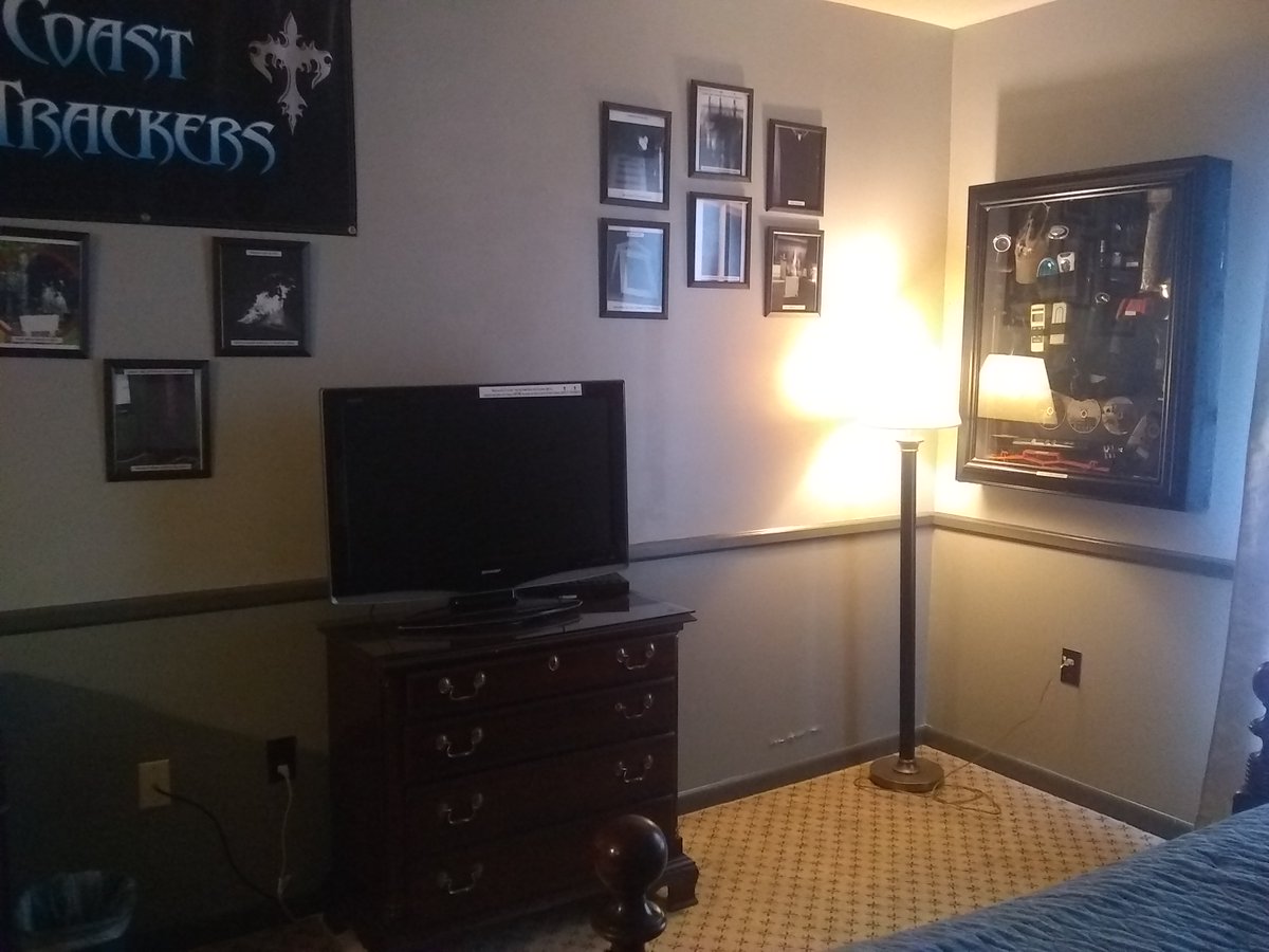 InnCharles's tweet image. Room #305 Mostly Ghostly.
The East Coast Ghost Trackers Room.