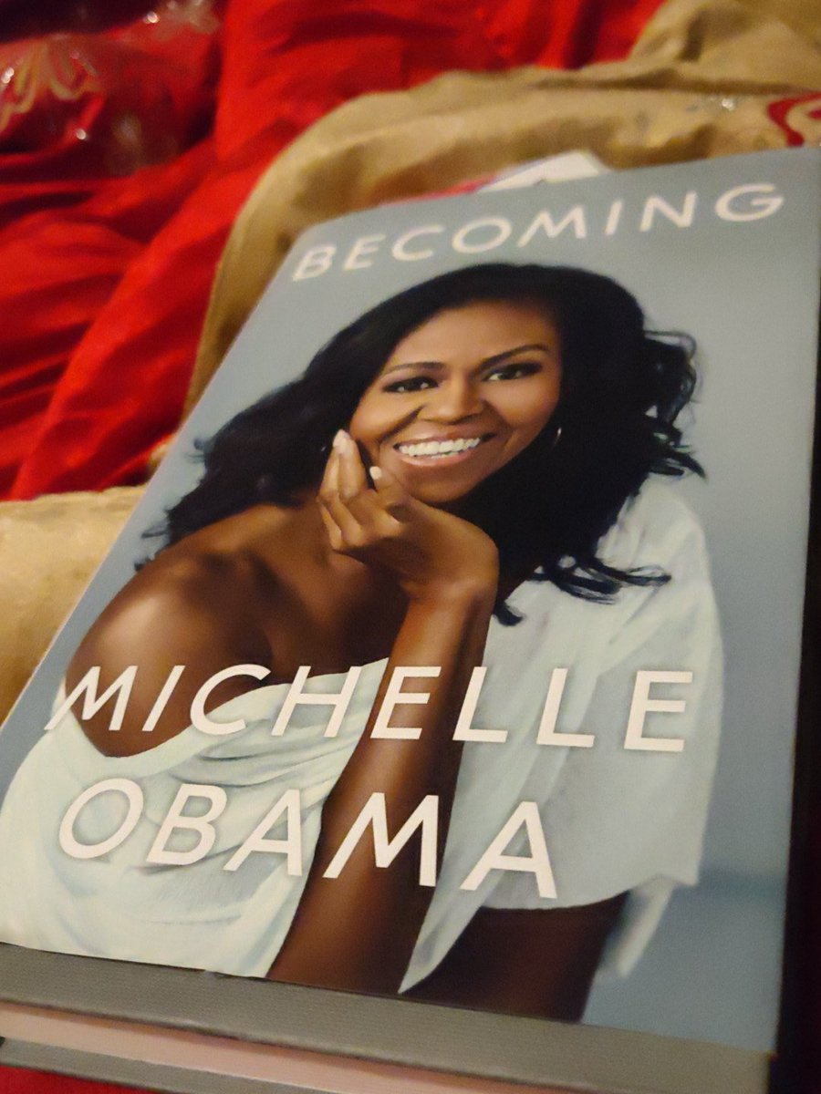 Intimate,Powerfully,Inspiring Memoir of the first lady
#MichelleObama #firstlady #becomingmichelleobama