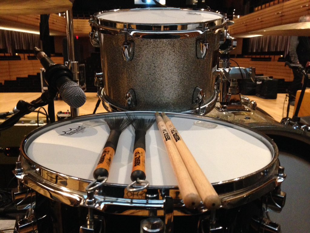 Ready for the Maple Blues Awards show in Toronto. <a href="/RegalTipSticks/">Regal Tip®</a> <a href="/TOBluesSociety/">Toronto Blues Society</a> <a href="/cfbu1037/">CFBU 103.7 FM</a>