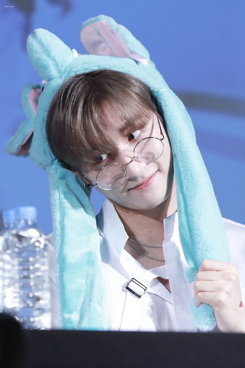 changarchive's tweet photo. cute 🥺💞 https://t.co/5xHU5FRR0m
