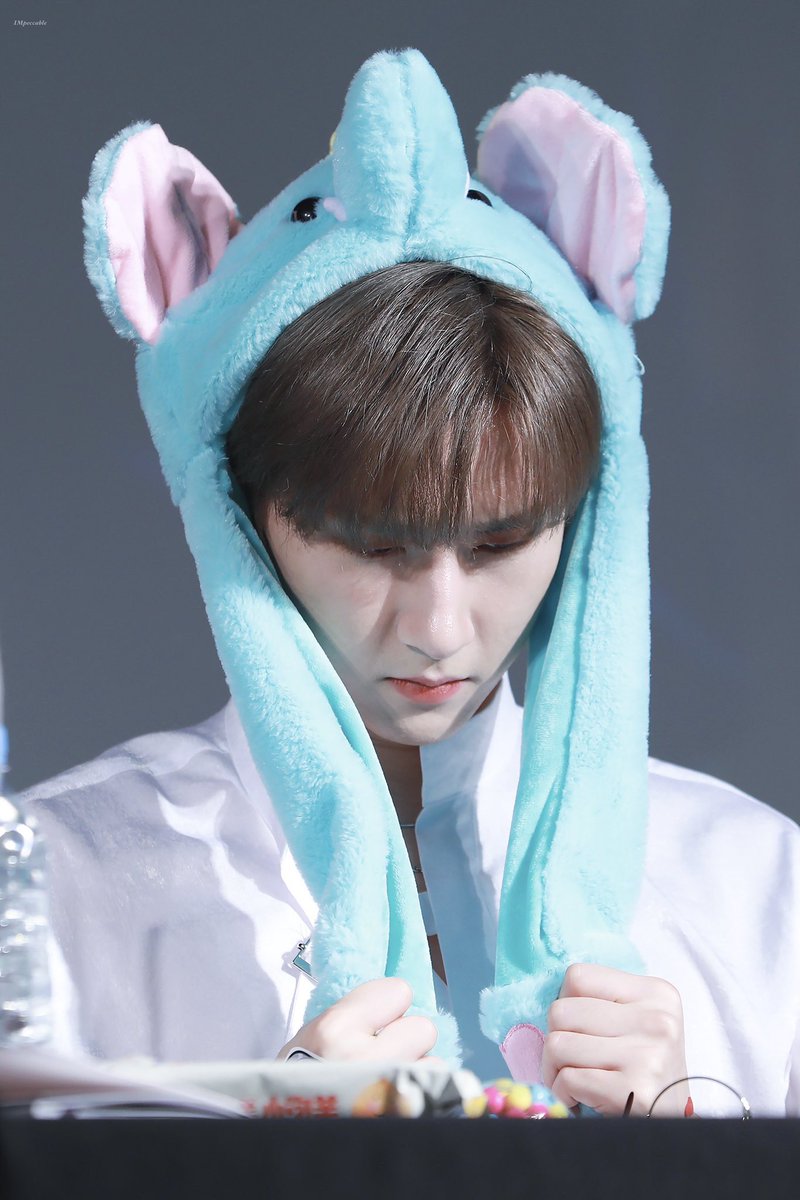 changarchive's tweet photo. cute 🥺💞 https://t.co/5xHU5FRR0m